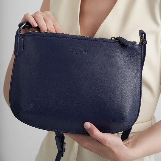 Женская сумка Dr.Koffer из натуральной кожи фиолетовая