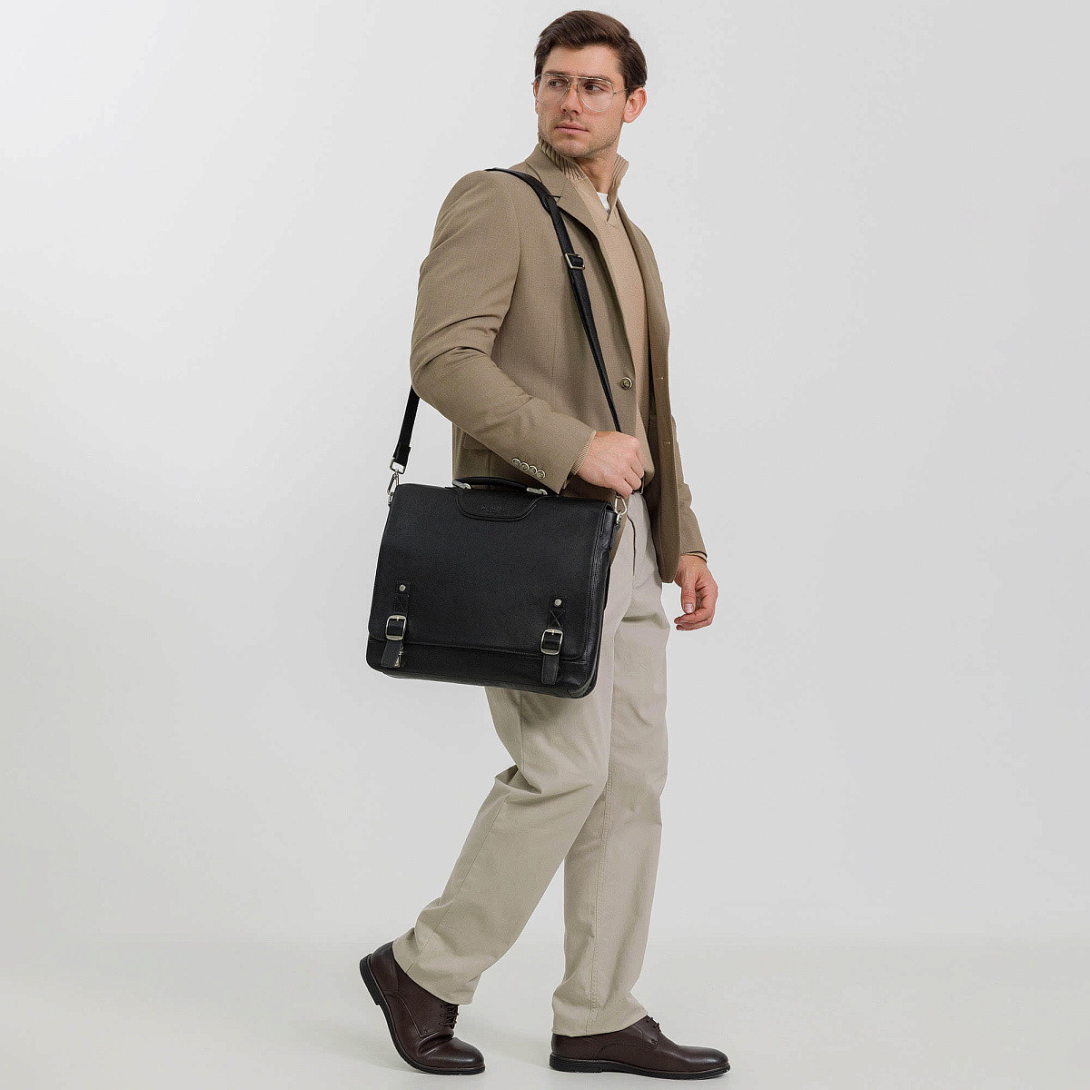 Портфель Dr.Koffer из натуральной кожи черный