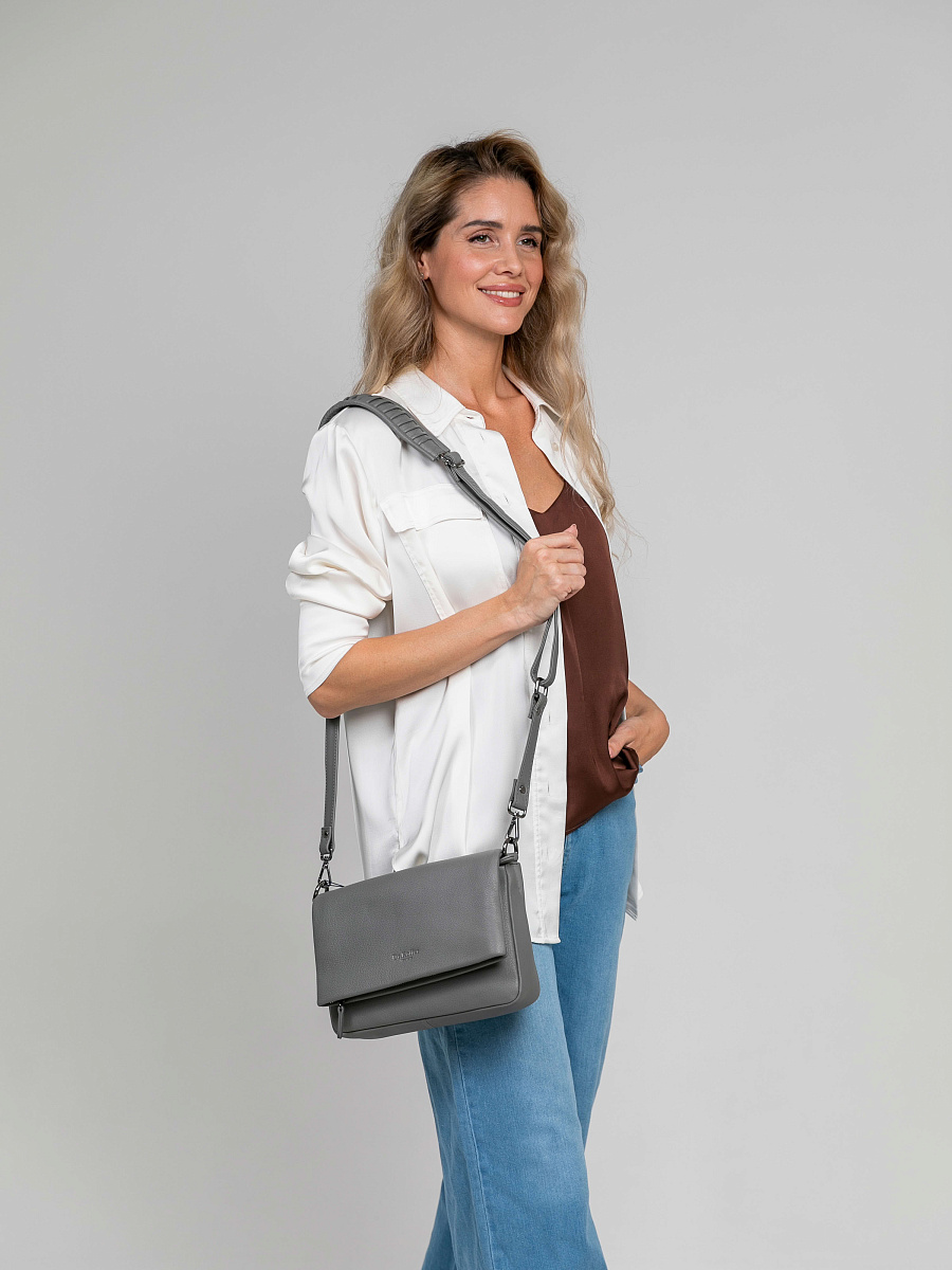 Женская сумка Dr.Koffer из натуральной кожи серая