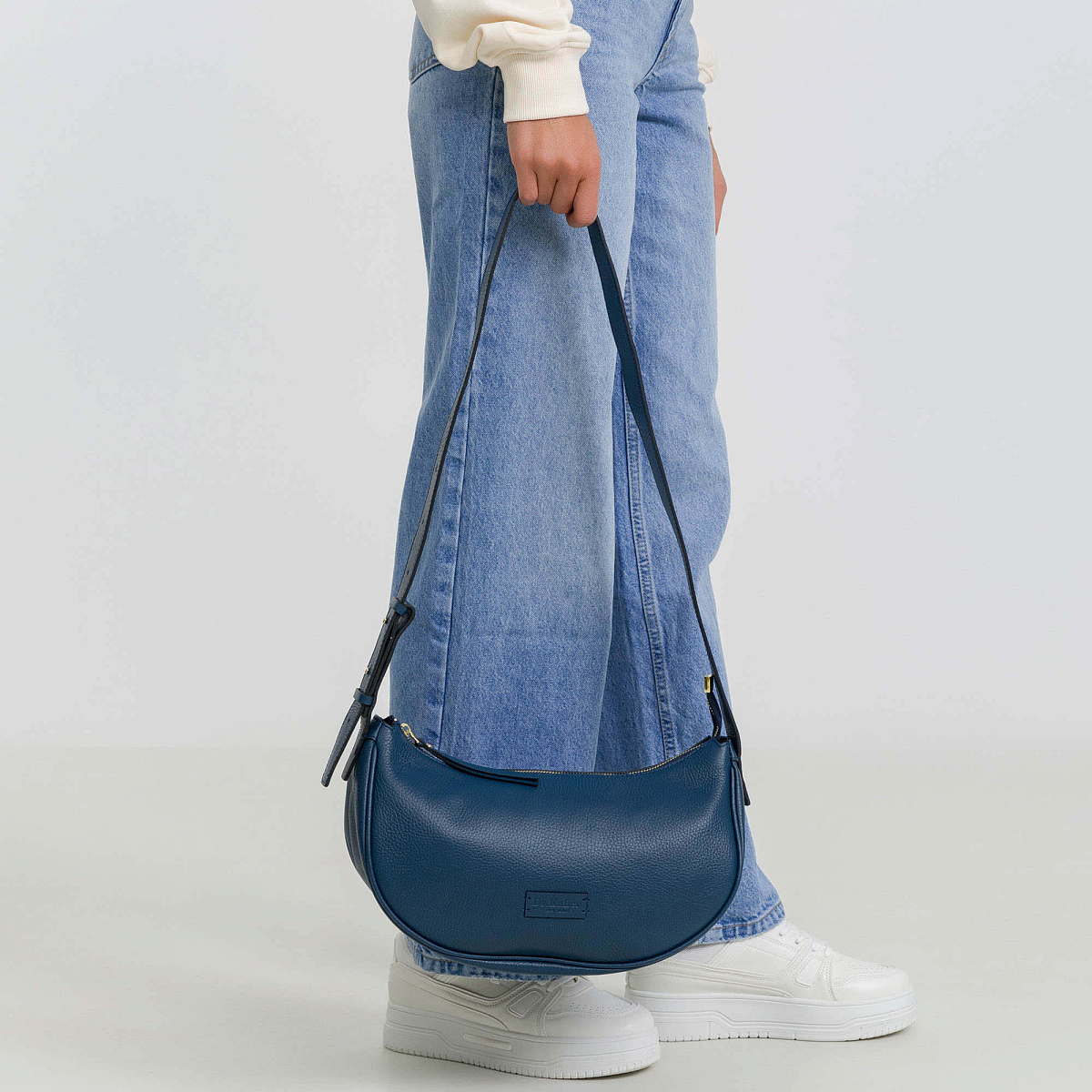 Женская сумка Dr. Koffer из натуральной кожи синяя