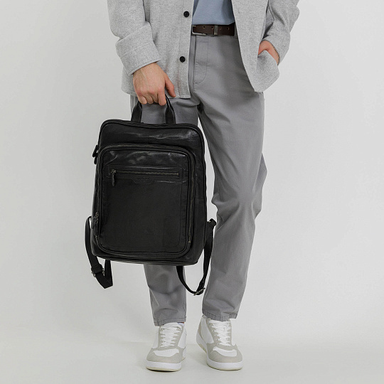 Рюкзак Dr.Koffer из натуральной кожи черный