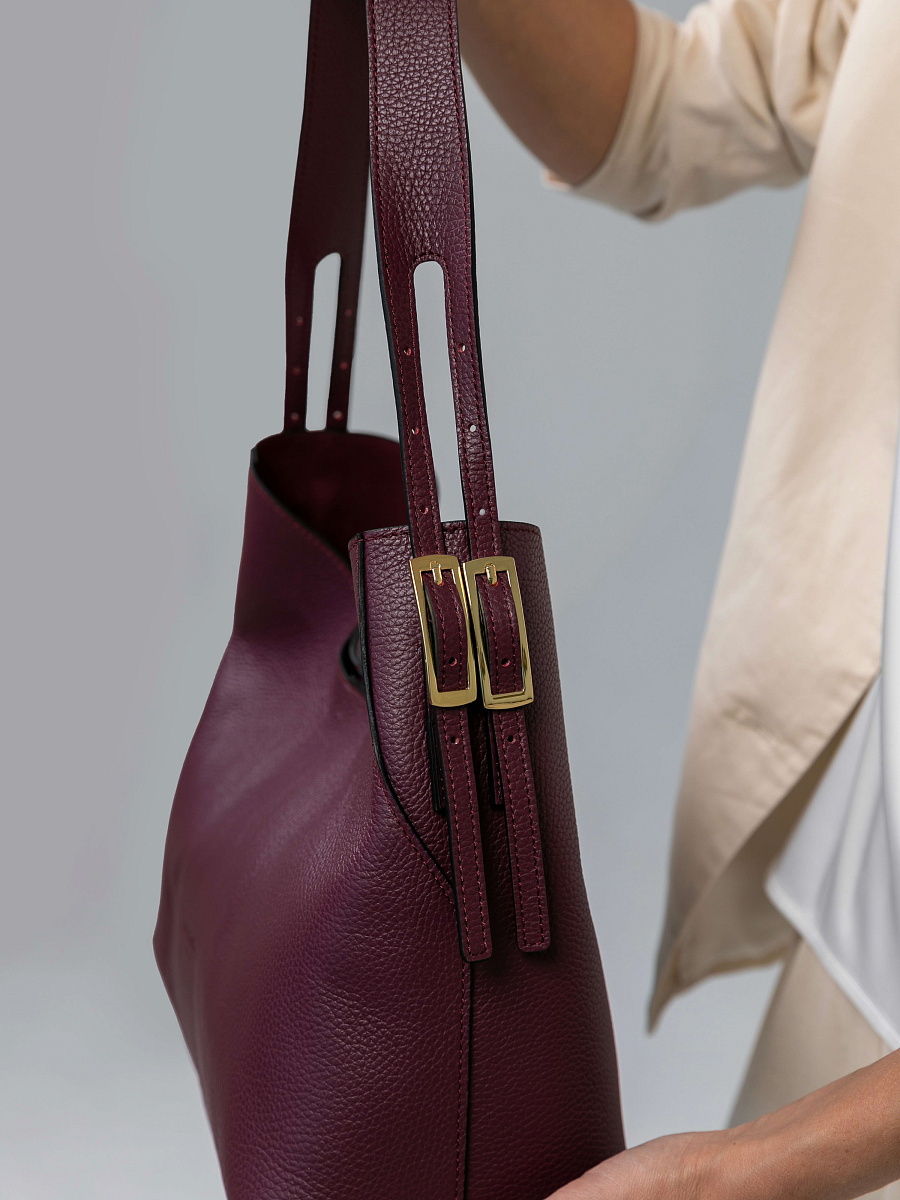 Женская сумка Dr.Koffer из натуральной кожи бордовая