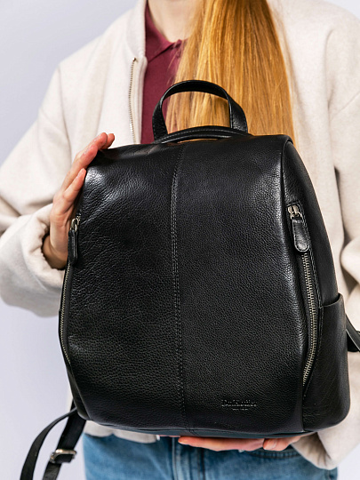 Сумка-рюкзак Dr. Koffer из натуральной кожи черная