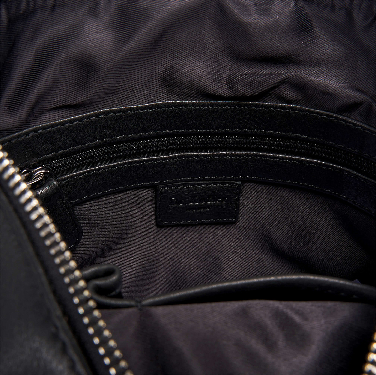 Рюкзак Dr.Koffer из натуральной кожи черный
