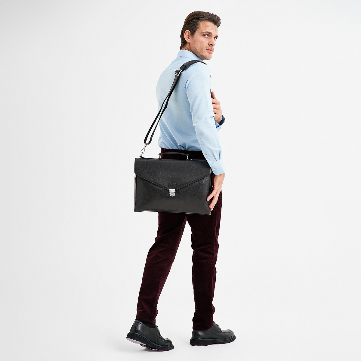 Портфель Dr.Koffer из натуральной кожи черный