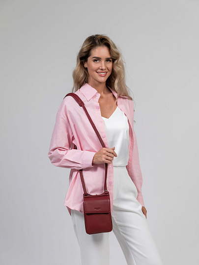 Сумка через плечо Dr.Koffer из натуральной кожи бордовая