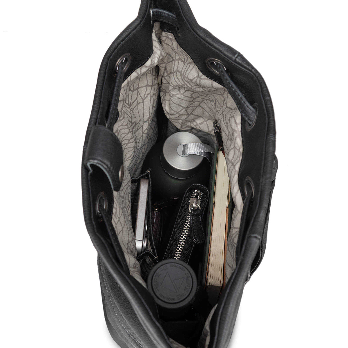 Рюкзак Dr.Koffer из натуральной кожи черный