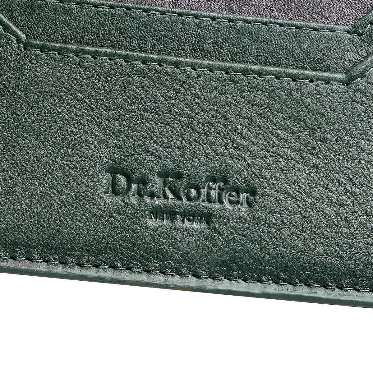Кредитница Dr.Koffer из натуральной кожи зеленая