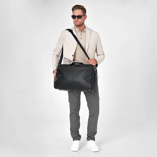 Сумка дорожная Dr.Koffer из натуральной кожи черная