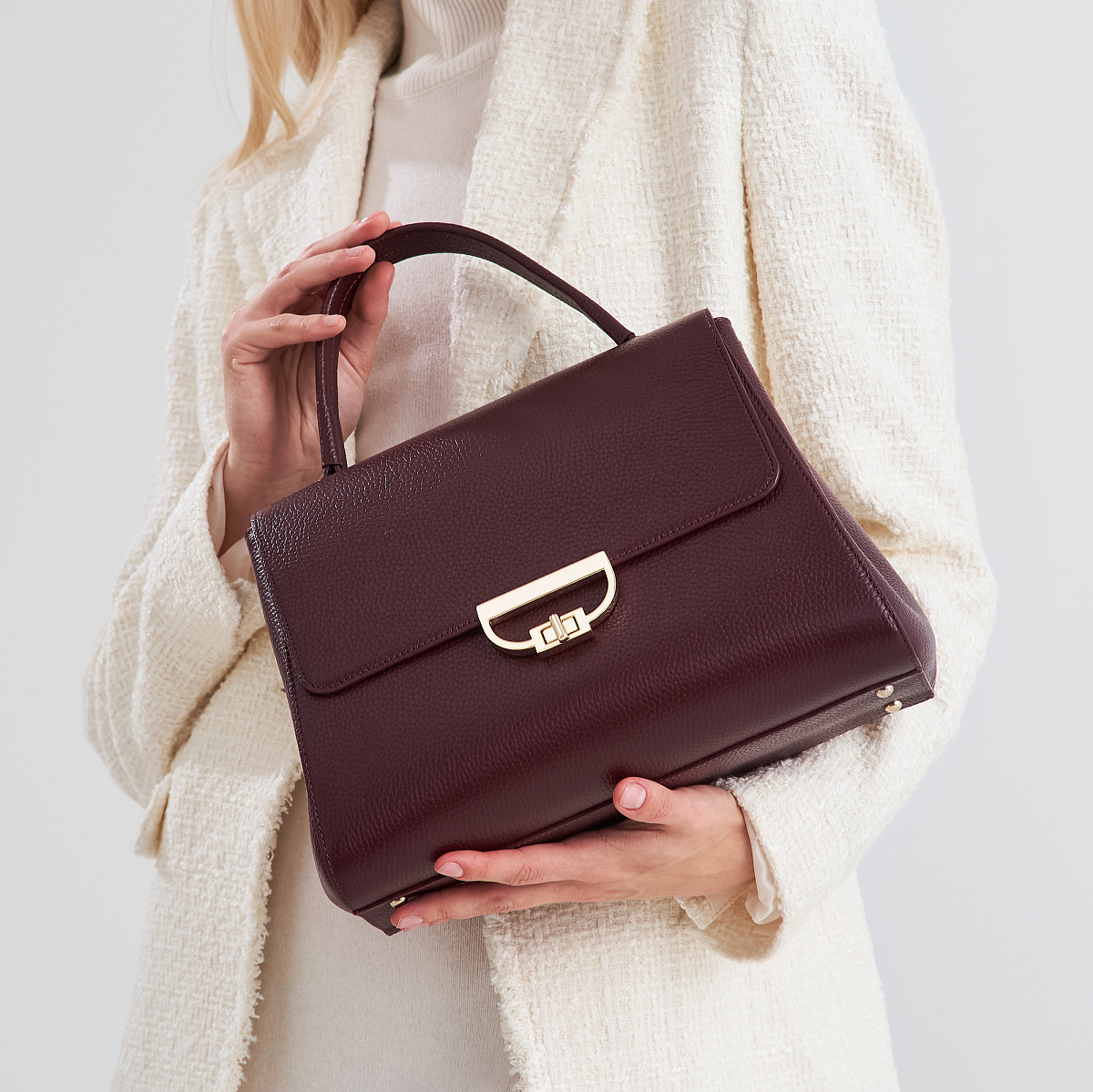 Женская сумка  Dr. Koffer из натуральной кожи бордовая