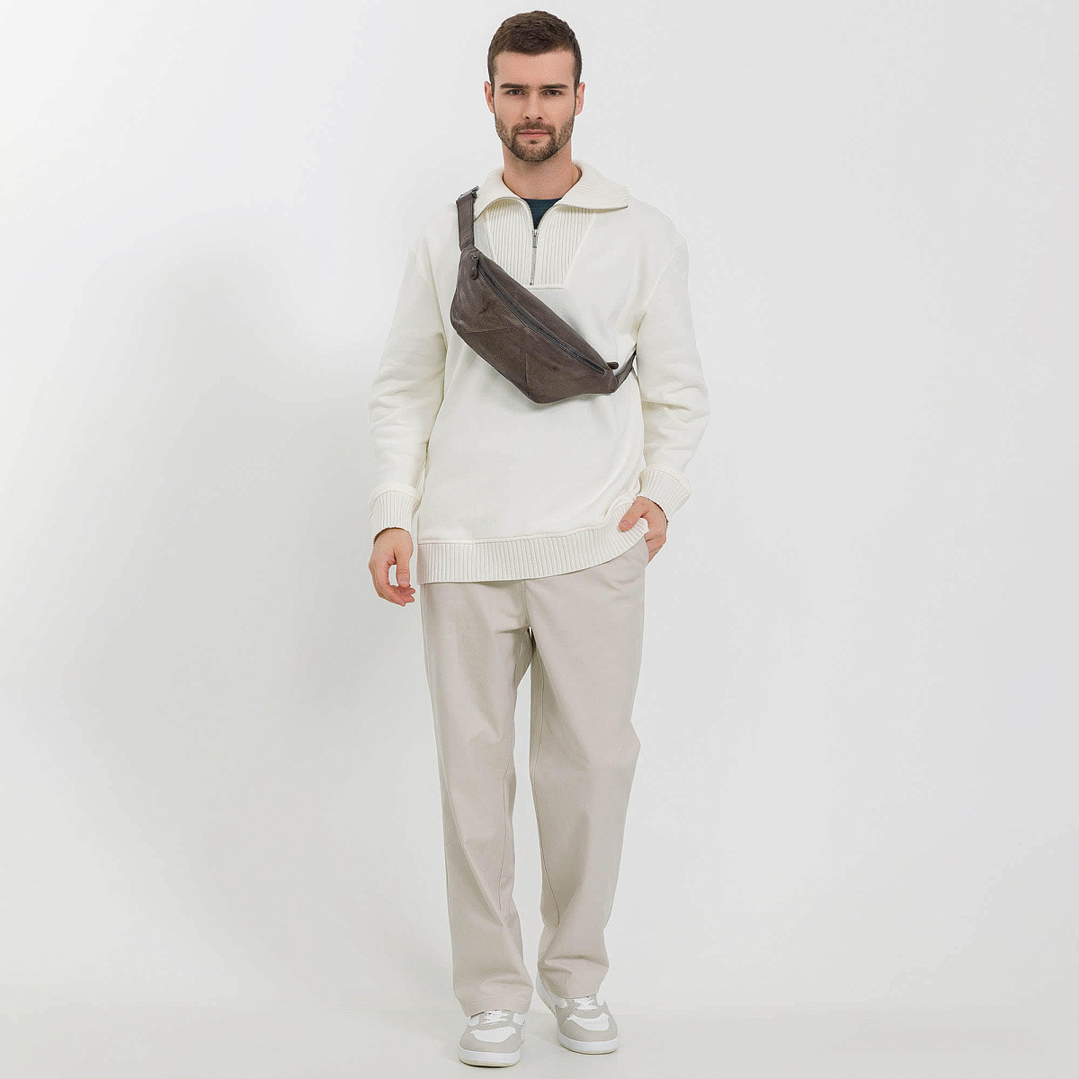 Сумка на пояс Dr. Koffer из натуральной кожи серая