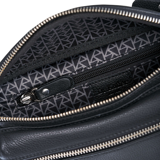 Сумка на пояс Dr. Koffer из натуральной кожи черная