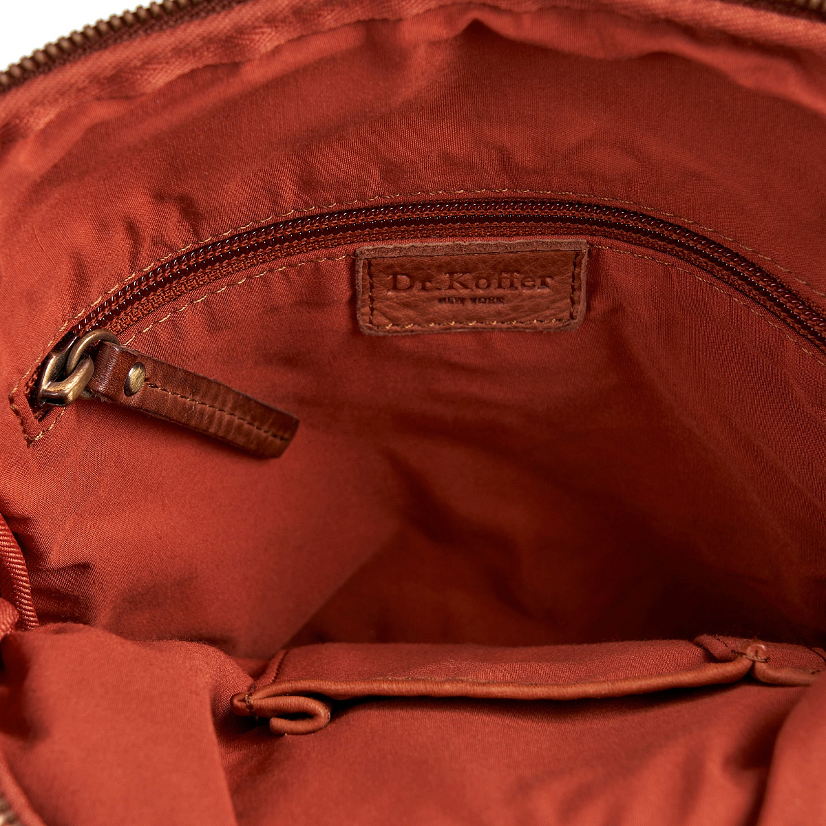 Сумка через плечо Dr.Koffer из натуральной кожи коричневая