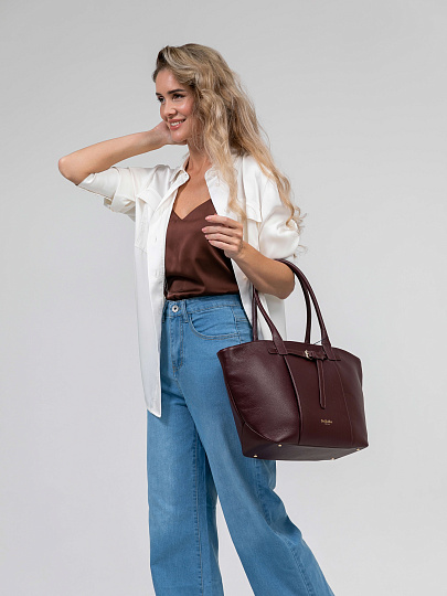 Женская сумка Dr.Koffer из натуральной кожи бордовая