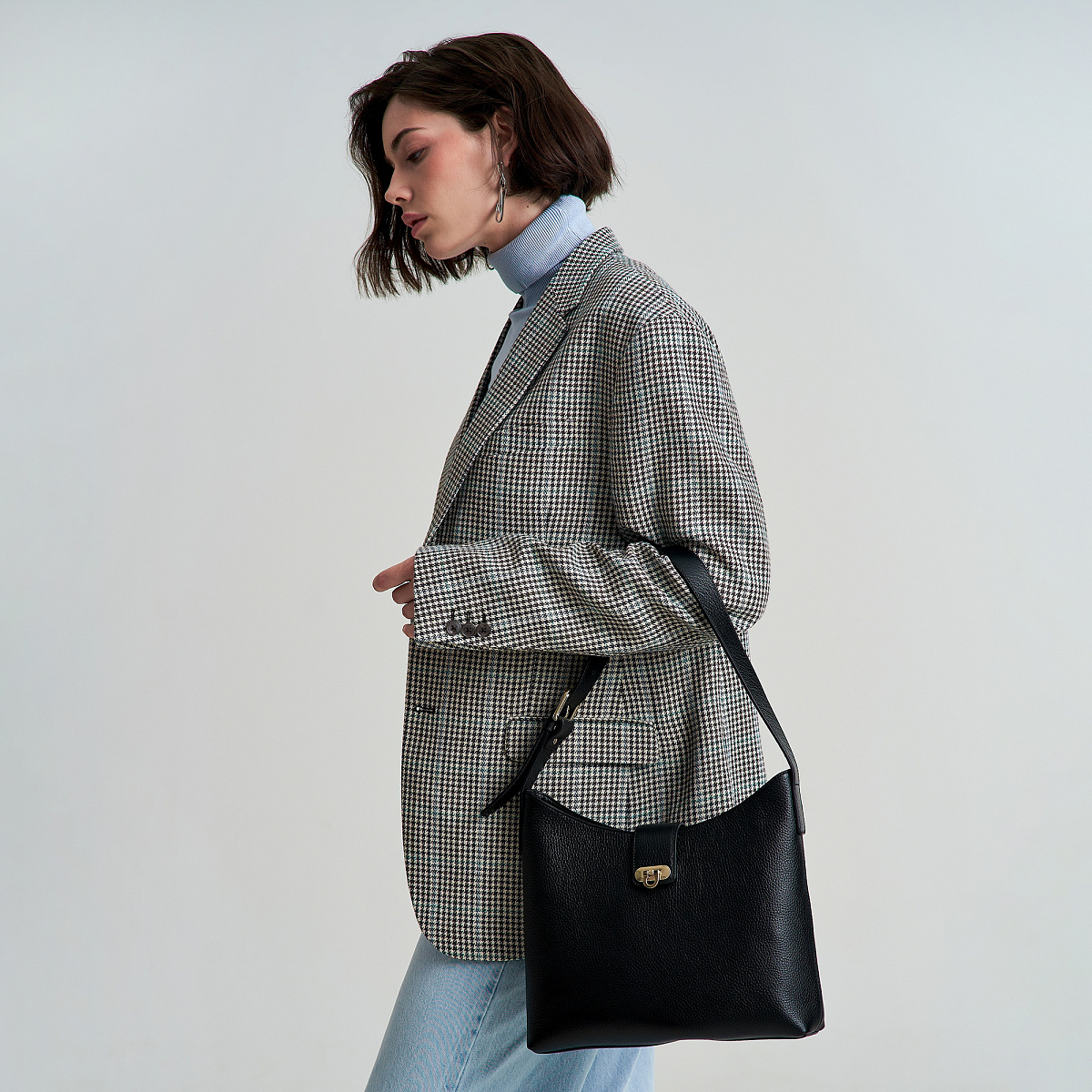 Женская сумка Dr. Koffer из натуральной кожи черная