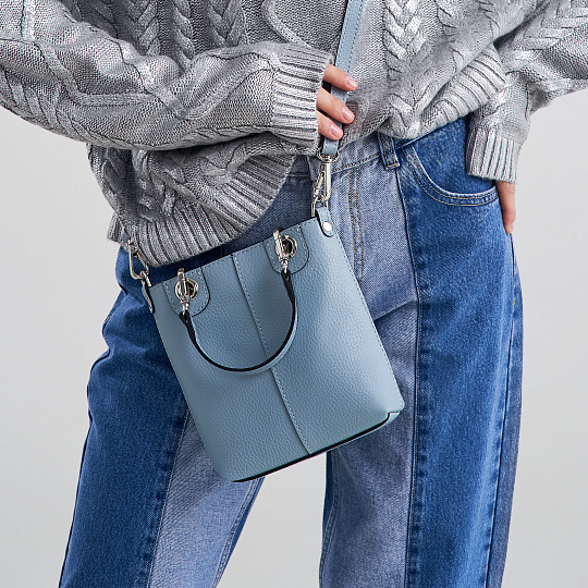 Женская сумка Dr. Koffer из натуральной кожи голубая