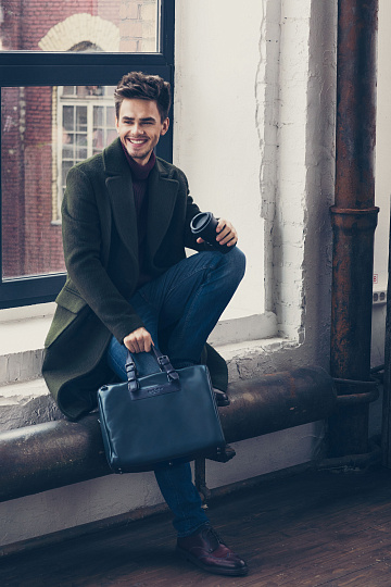 Деловая сумка Dr.Koffer из натуральной кожи синяя