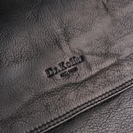 Сумка через плечо Dr.Koffer из натуральной кожи черная