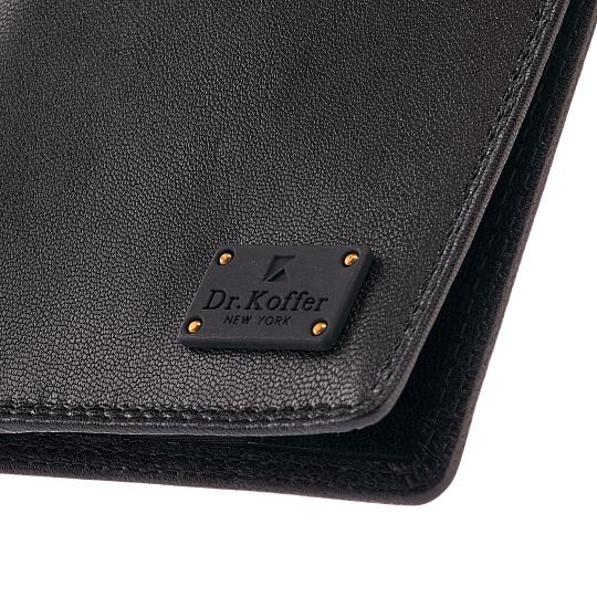 Обложка для паспорта из натуральной кожи Dr. Koffer