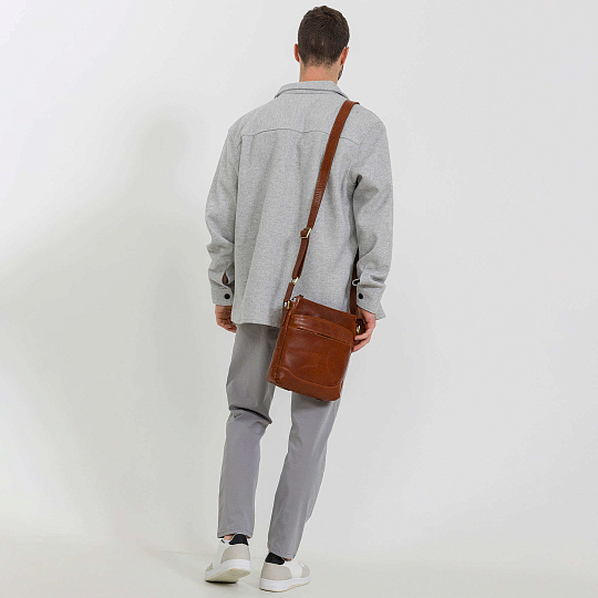 Сумка через плечо Dr.Koffer из натуральной кожи коричневая