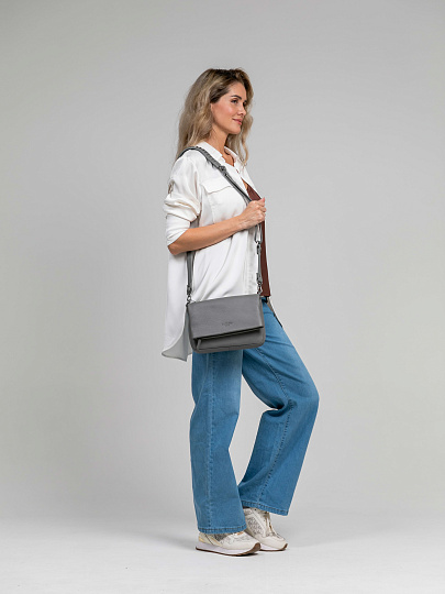 Женская сумка Dr.Koffer из натуральной кожи серая