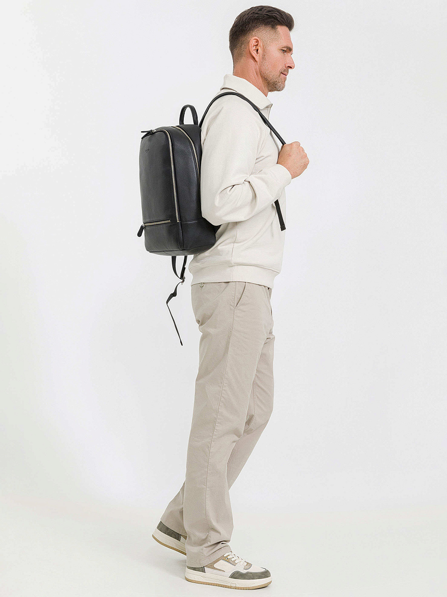 Рюкзак Dr.Koffer из натуральной кожи черный