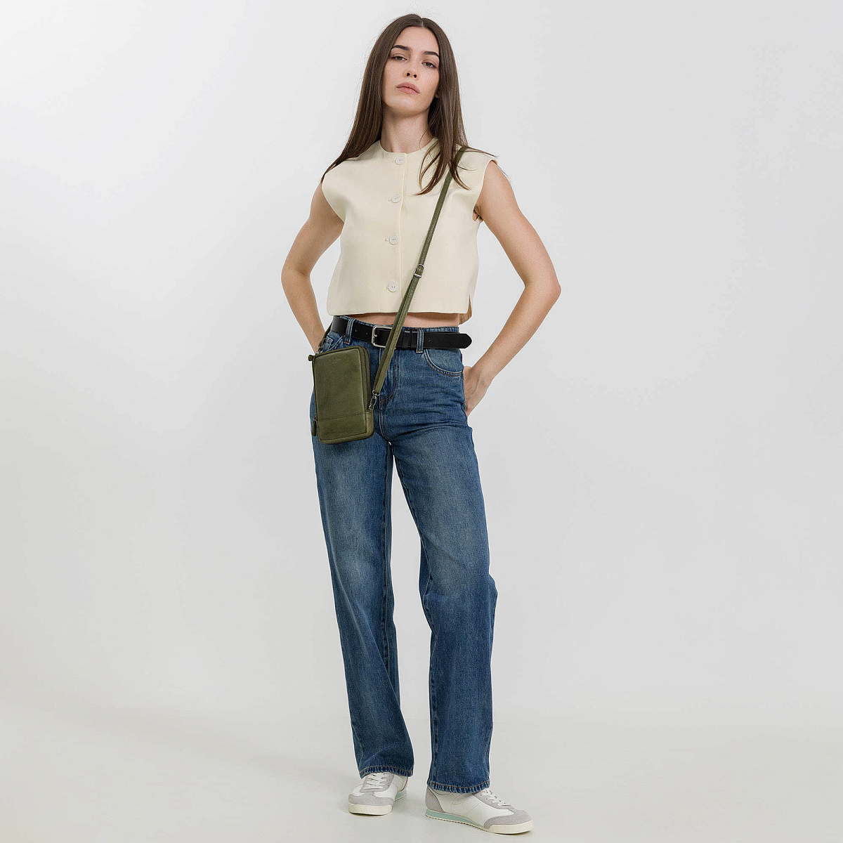 Сумка через плечо Dr.Koffer из натуральной кожи зеленая