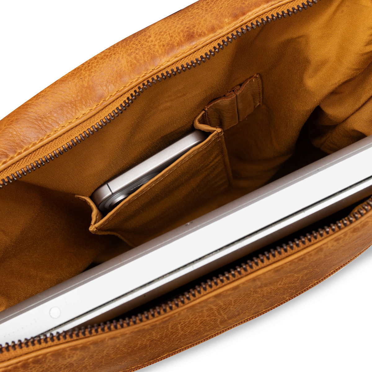 Сумка через плечо Dr.Koffer из натуральной кожи коричневая