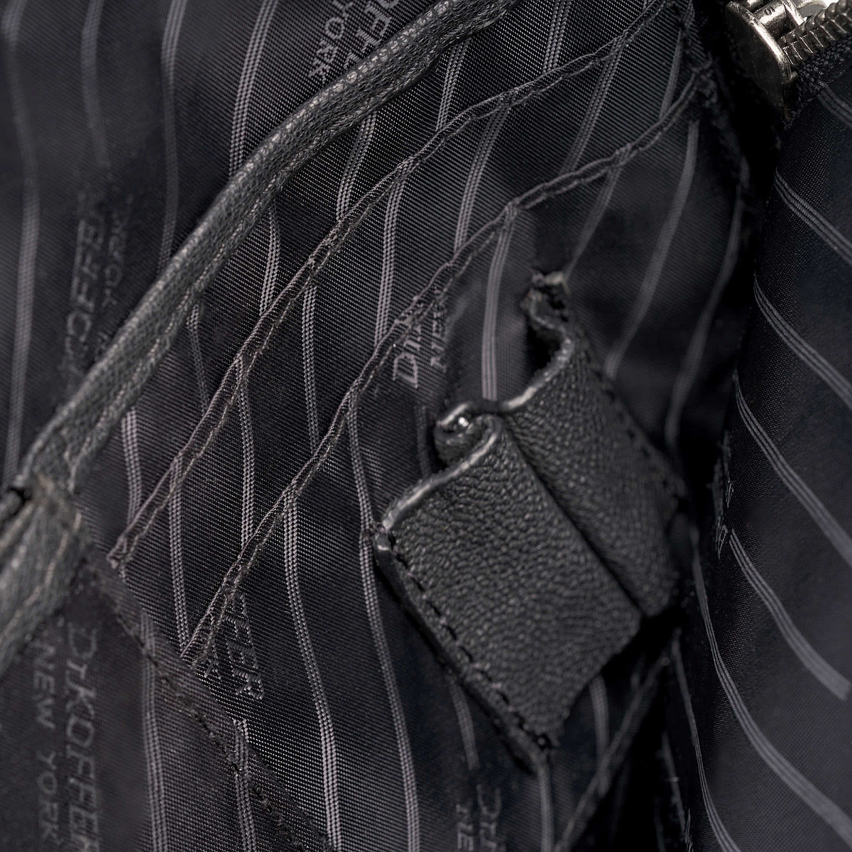 Сумка через плечо Dr.Koffer из натуральной кожи черная