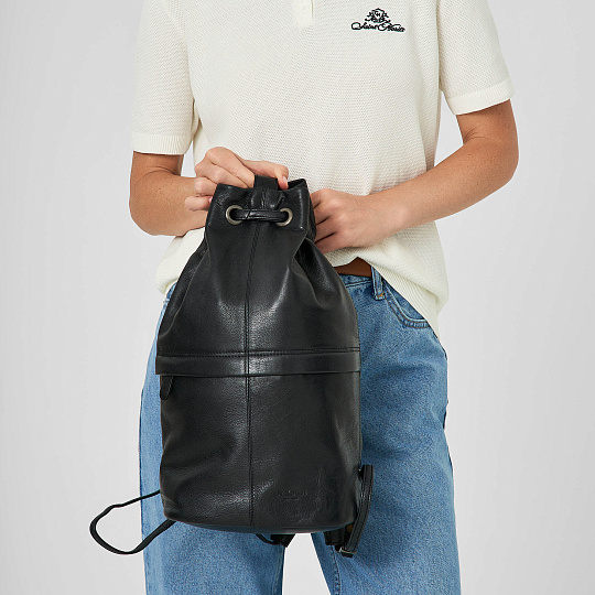 Рюкзак Dr.Koffer из натуральной кожи черный