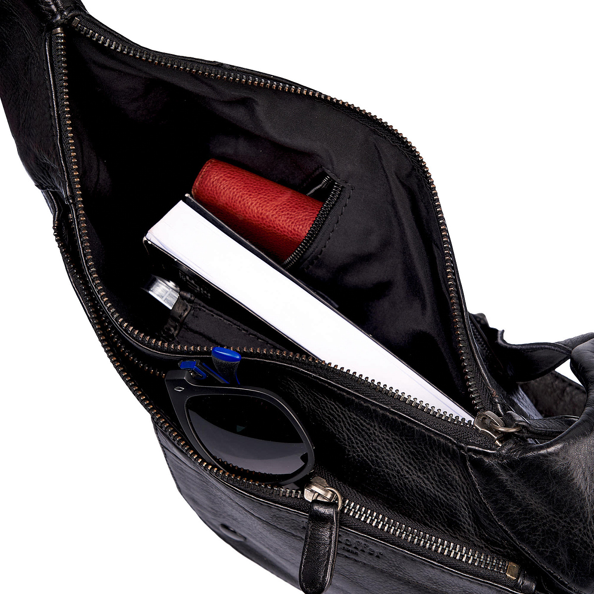 Рюкзак Dr.Koffer из натуральной кожи черный