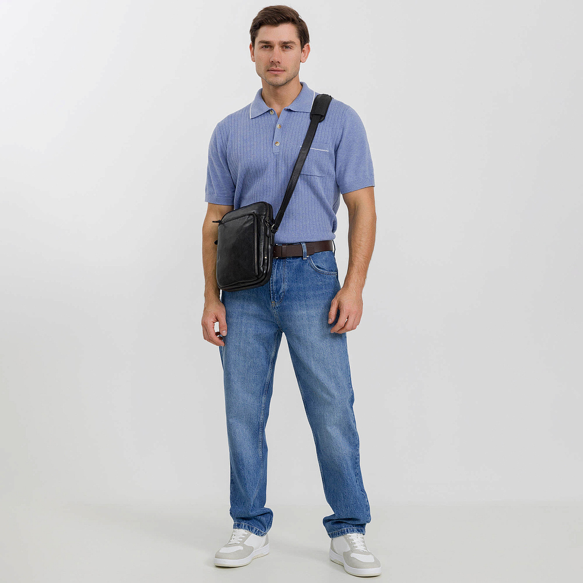 Сумка через плечо Dr.Koffer из натуральной кожи черная