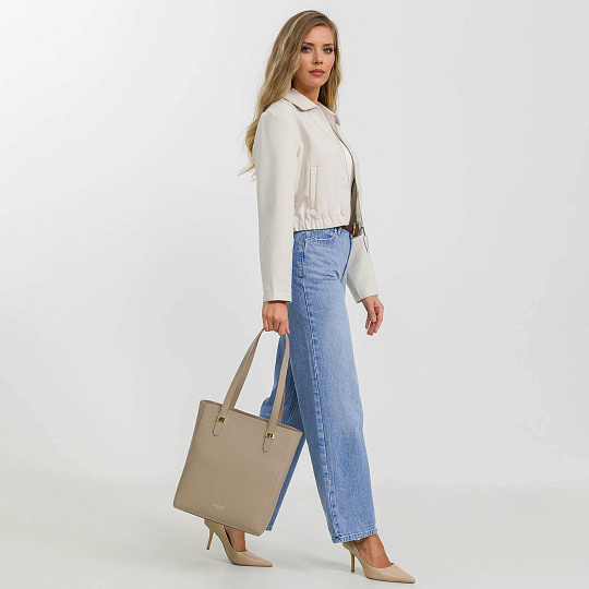 Женская сумка  Dr. Koffer из натуральной кожи бежевая