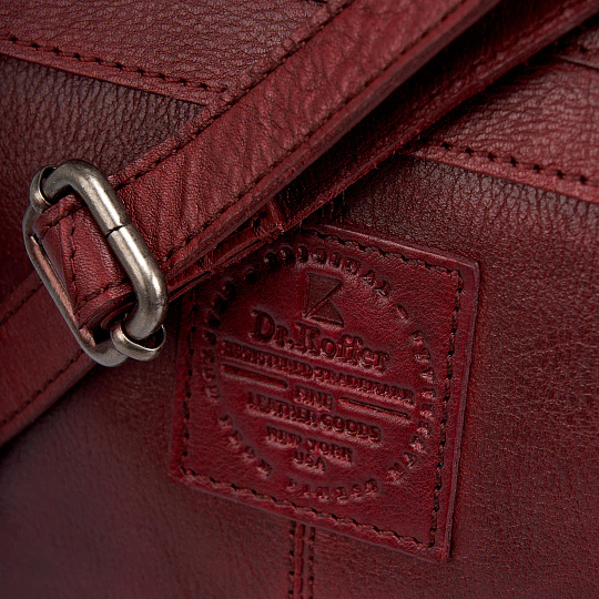 Женская сумка Dr. Koffer из натуральной кожи бордовая
