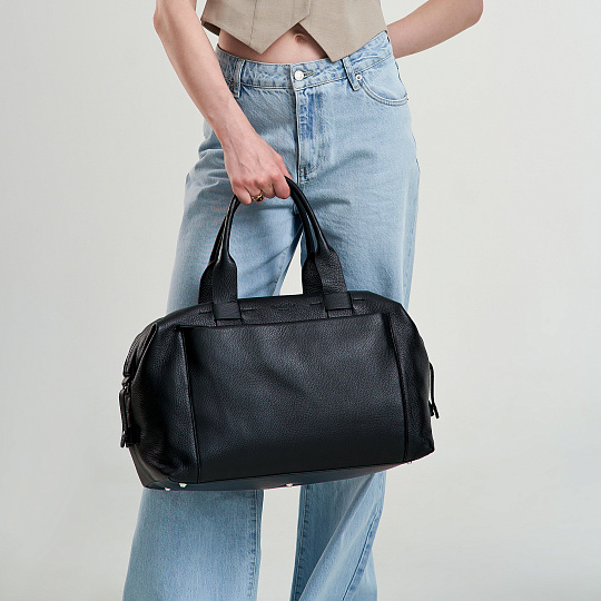 Сумка дорожная Dr. Koffer из натуральной кожи черная