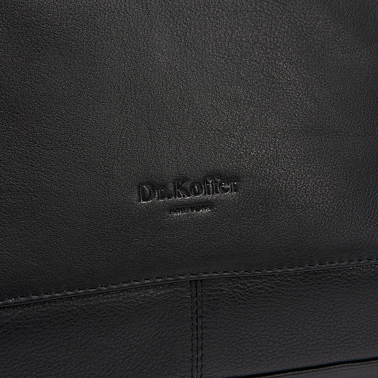Женская сумка Dr.Koffer из натуральной кожи чёрная