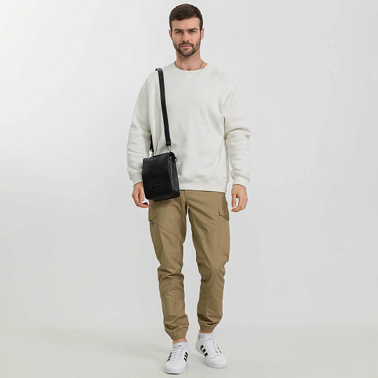 Сумка через плечо Dr.Koffer из натуральной кожи черная