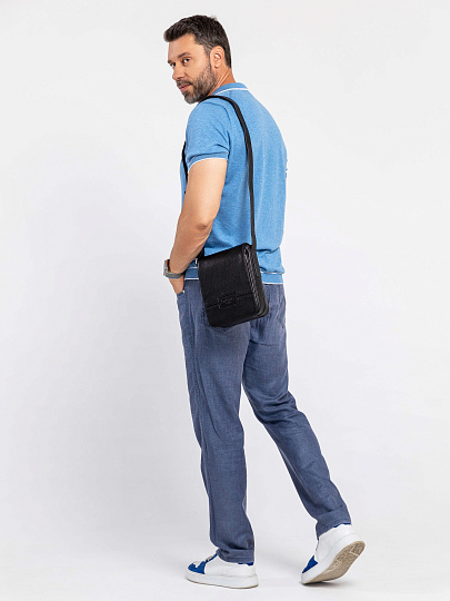 Сумка через плечо Dr.Koffer из натуральной кожи черная