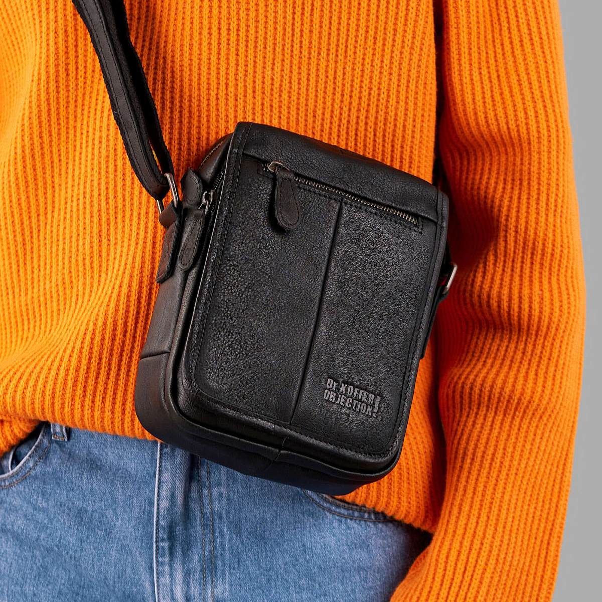 Сумка через плечо Dr.Koffer из натуральной кожи черная