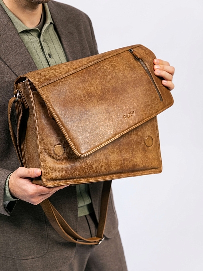 Сумка через плечо Dr. Koffer из натуральной кожи коричневая