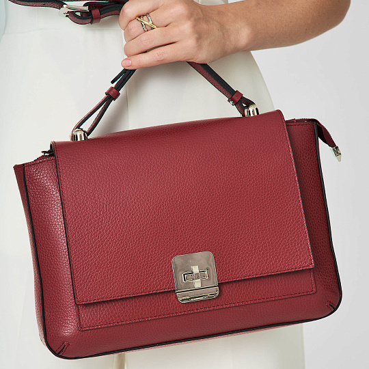 Женская сумка Dr. Koffer из натуральной кожи красная