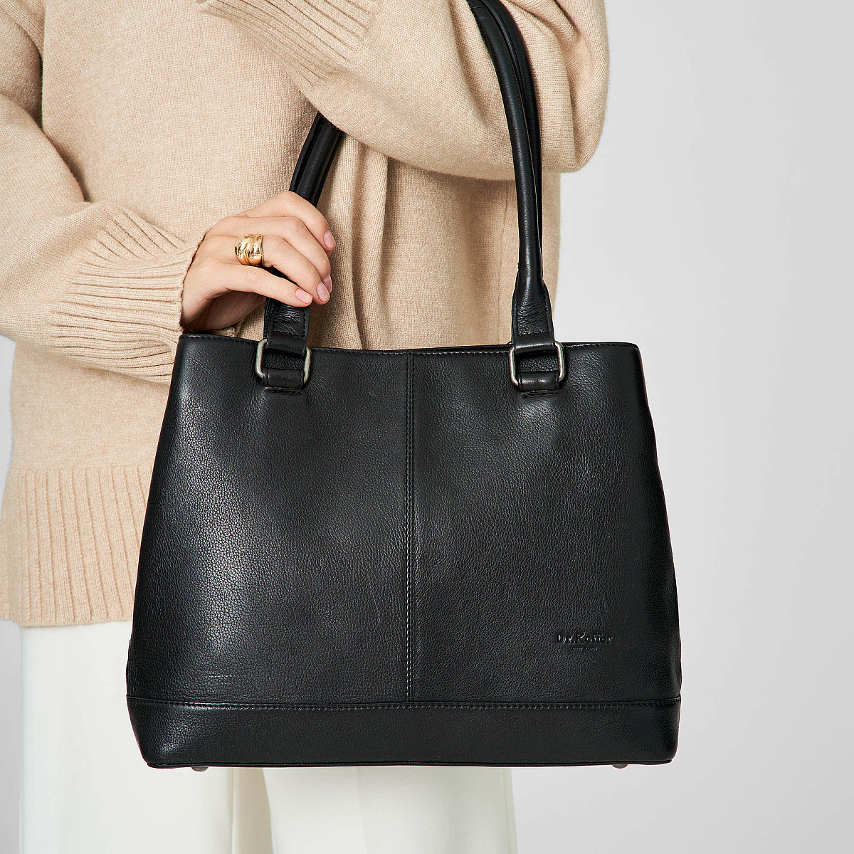 Женская сумка Dr.Koffer из натуральной кожи чёрная