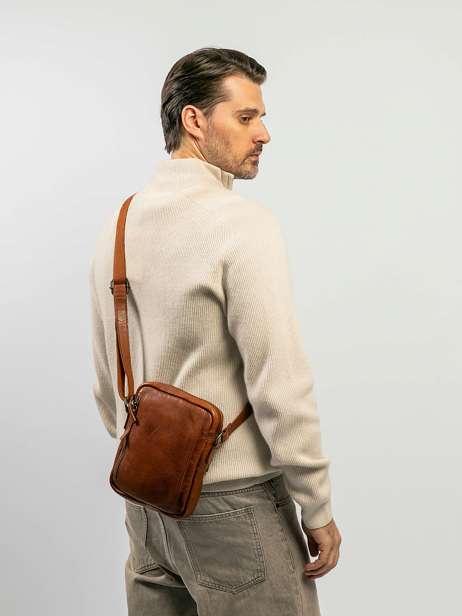 Сумка через плечо Dr.Koffer из натуральной кожи коричневая