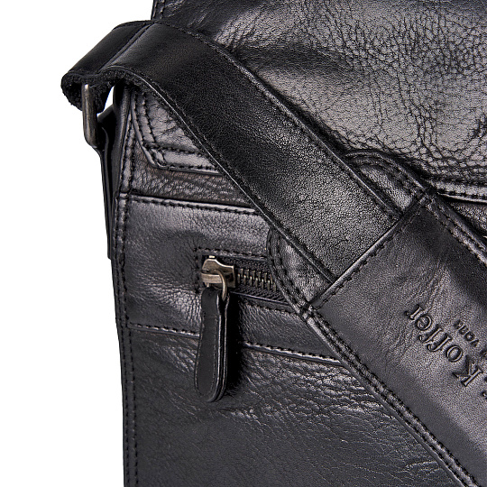 Сумка через плечо Dr.Koffer из натуральной кожи черная