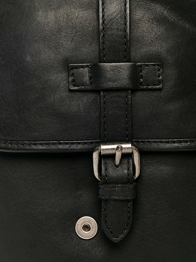 Сумка через плечо Dr.Koffer из натуральной кожи черная