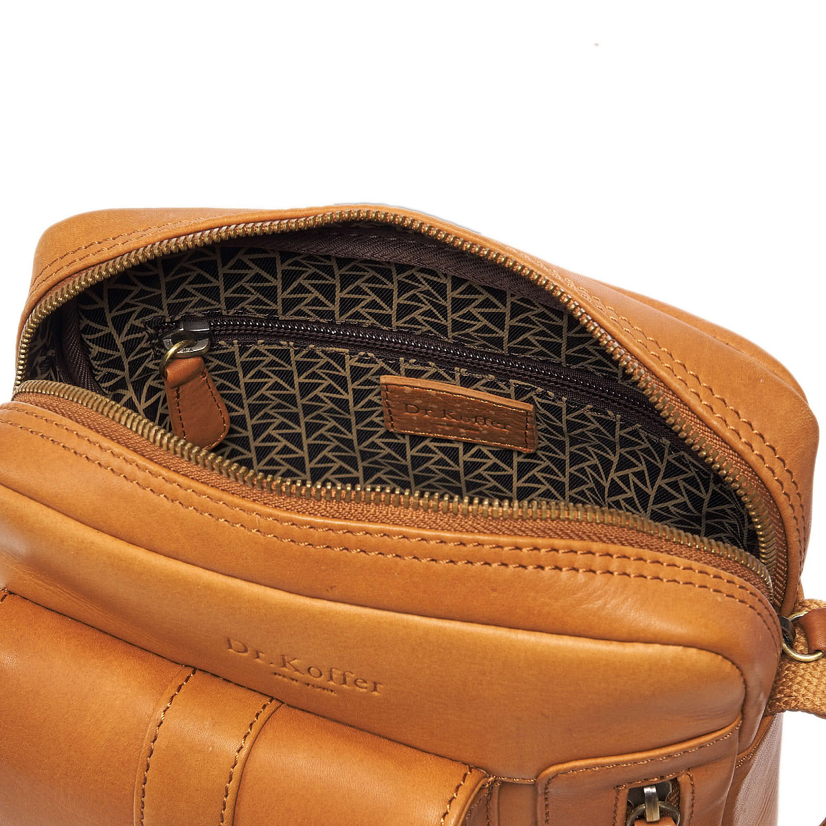 Сумка через плечо Dr.Koffer из натуральной кожи коричневая