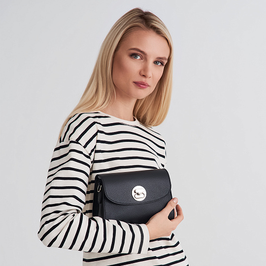 Женская сумка Dr. Koffer из натуральной кожи черная