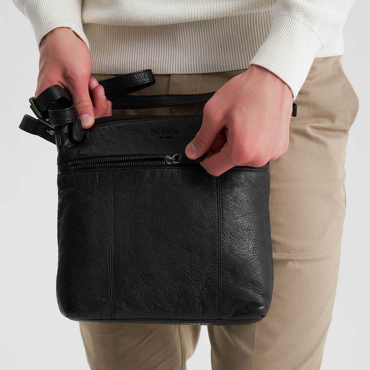 Сумка через плечо Dr.Koffer из натуральной кожи черная