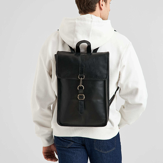 Рюкзак Dr.Koffer из натуральной кожи черный