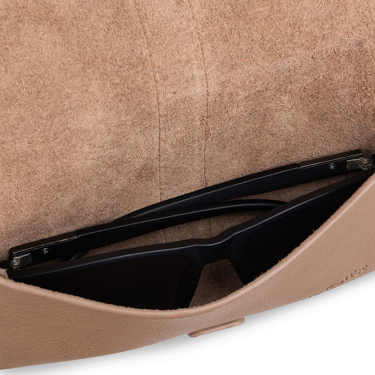 Очечник Dr.Koffer из натуральной кожи бежевый